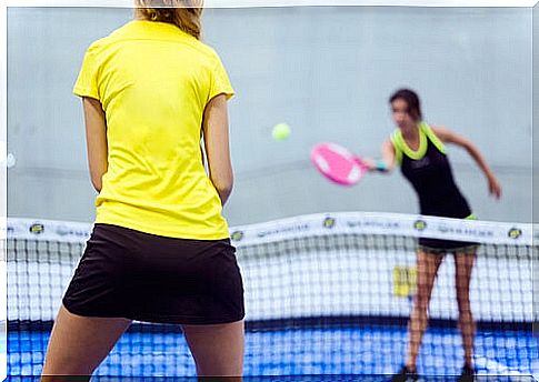 Adolescents playing paddle tennis as a form of alternative leisure.