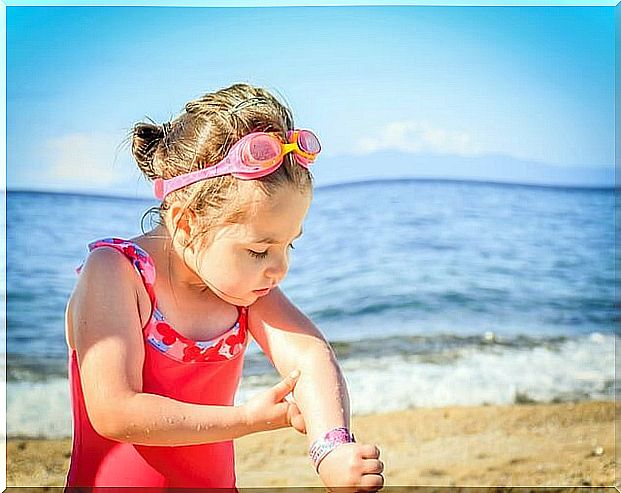 Babies and children: When to start using sunscreen?