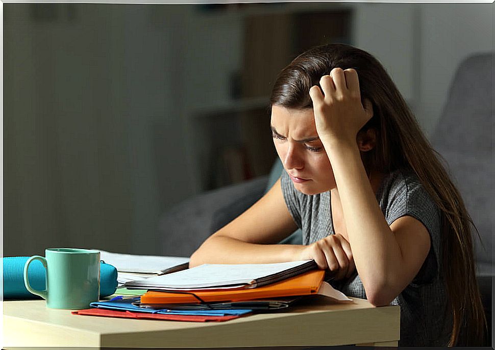 How to know that your teenager is exhausted and stressed