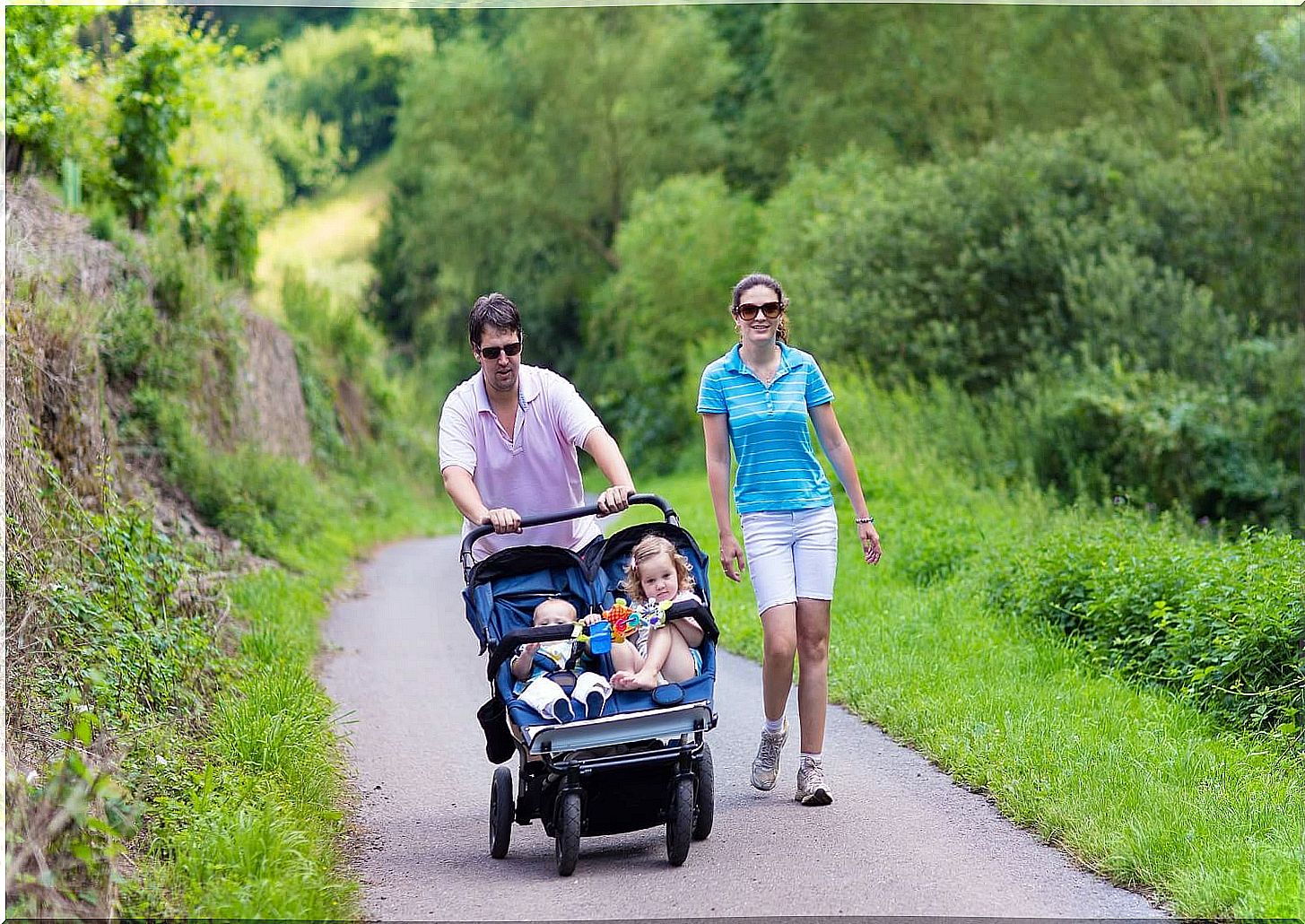 When looking at the types of baby carriages out there, you need to think about your needs.